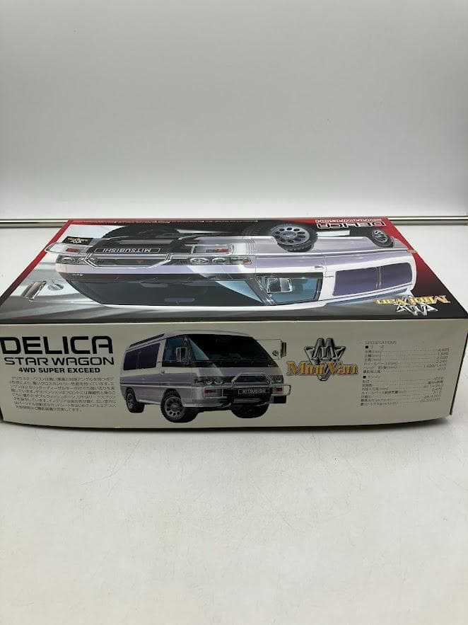 三菱 デリカ スターワゴン プラモデル