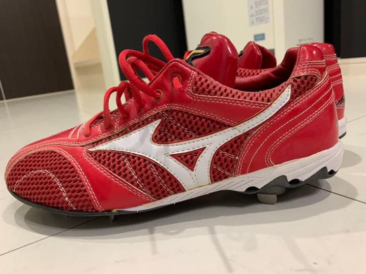 ミズノプロ 新井貴浩モデル　広島　レプリカスパイク