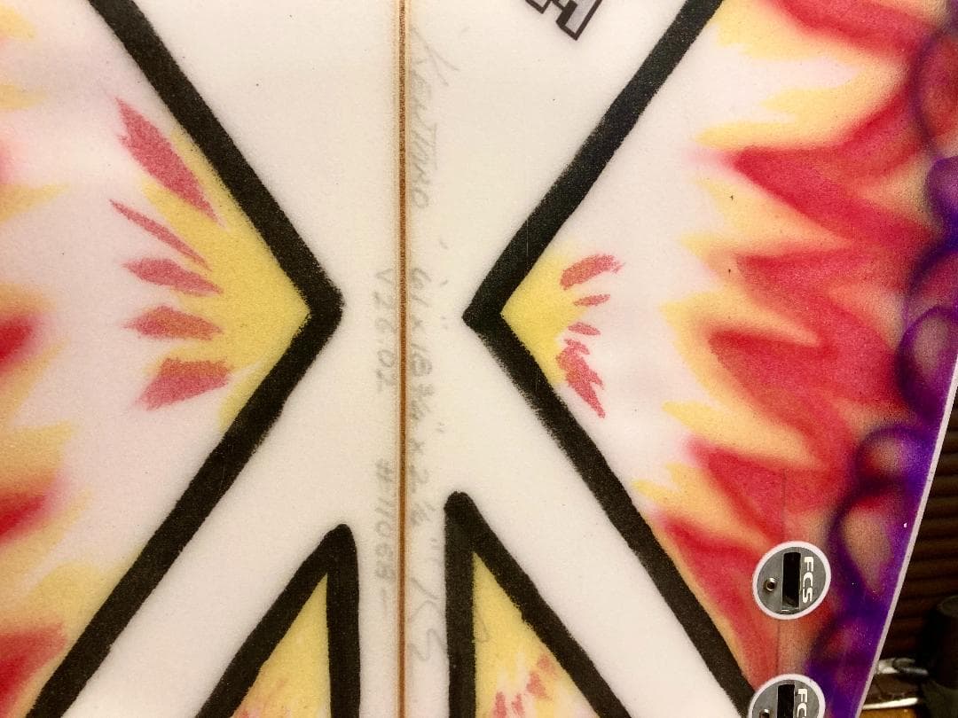 ★LIGHT　777TRIPLE サーフボード　6,1 アートペイント★