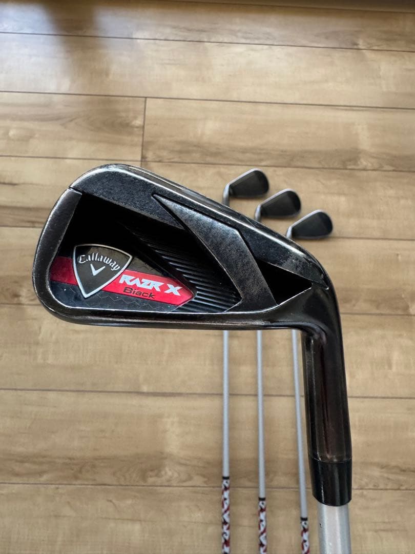 Callaway RAZR X BLACK メンズアイアンセット 4本