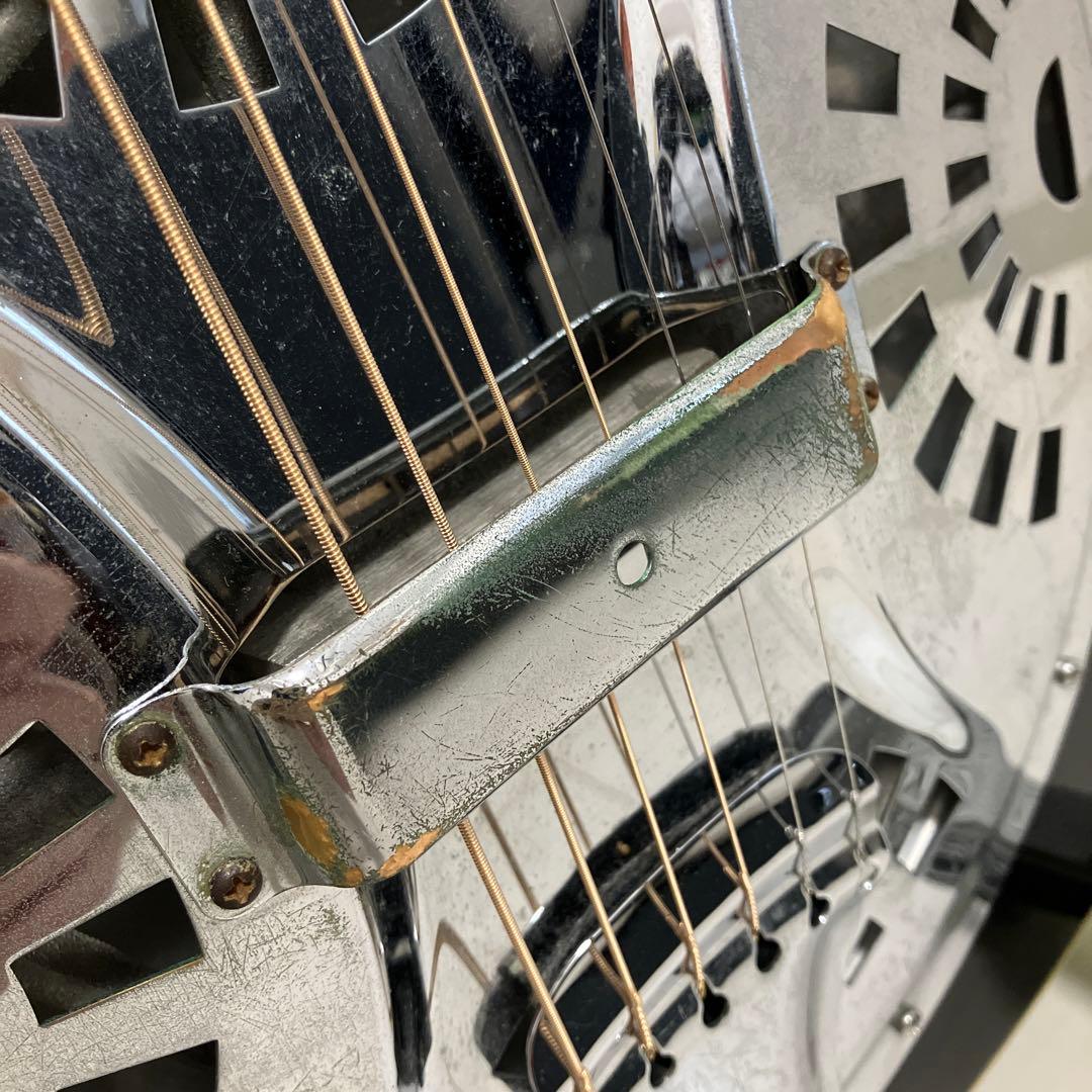 Dobro (ドブロ・リゾネーターギター) ハードケース付き