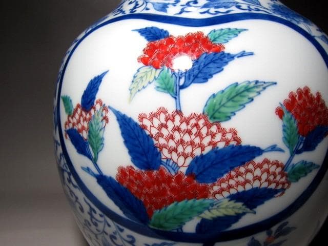 十二代 今泉今右衛門 錦唐津花模様花瓶 　　　m199