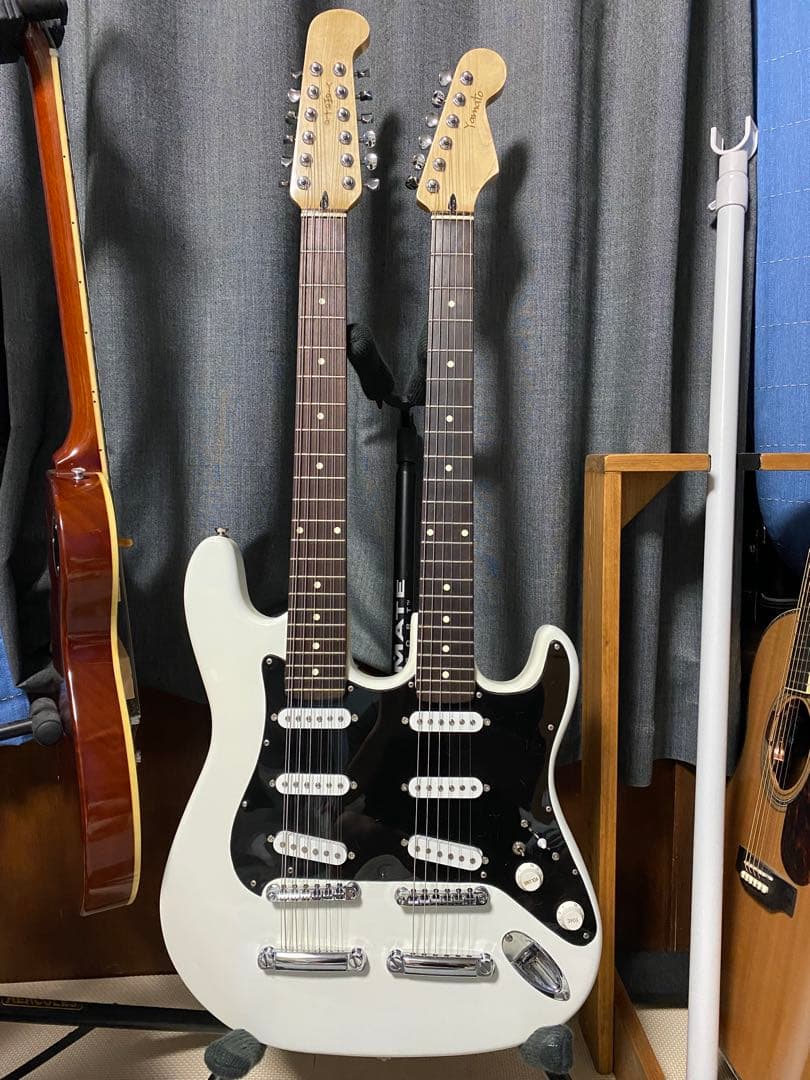 ダブルネック　ストラト