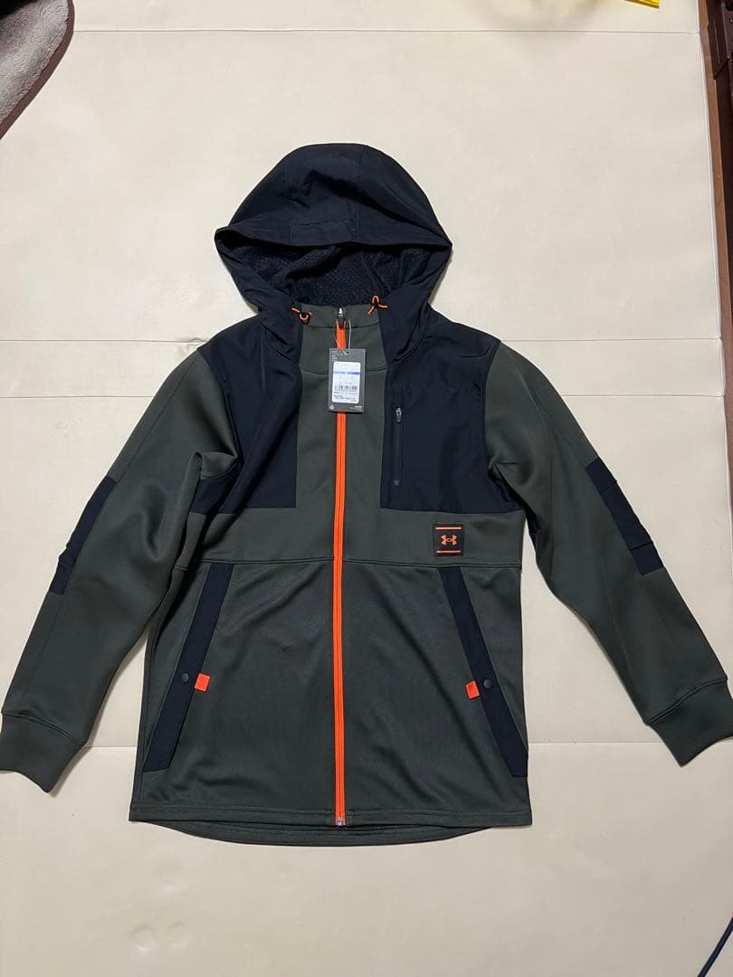 XL UNDER ARMOUR フード付きジャケット