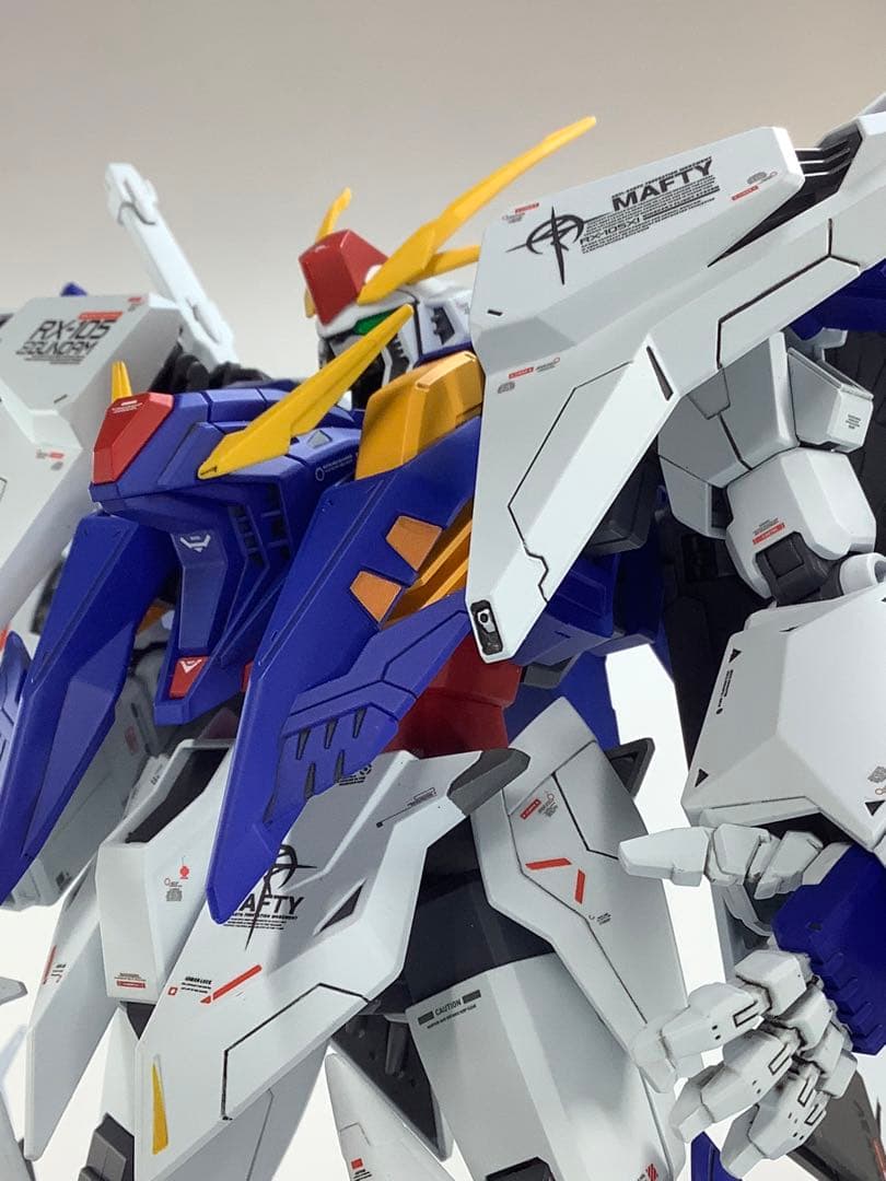 HGUC RX-105 クスィーガンダム　塗装済完成品