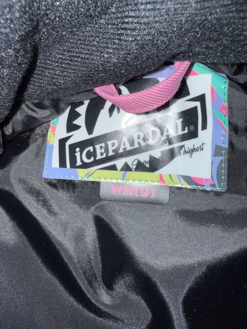 スキーウェア、スノーボードウェア