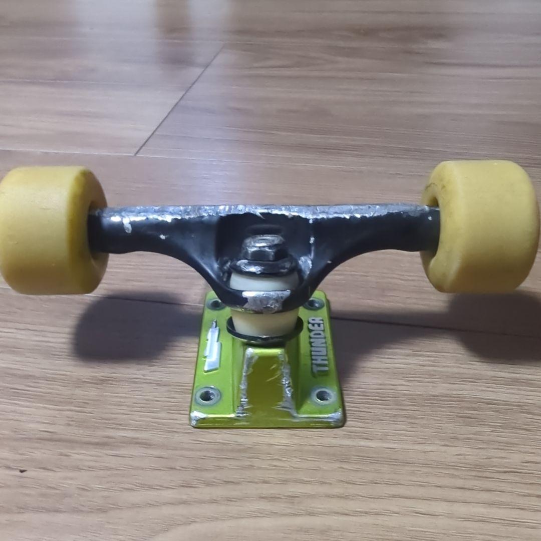 スケートボード サンダー トラック 147 f4付