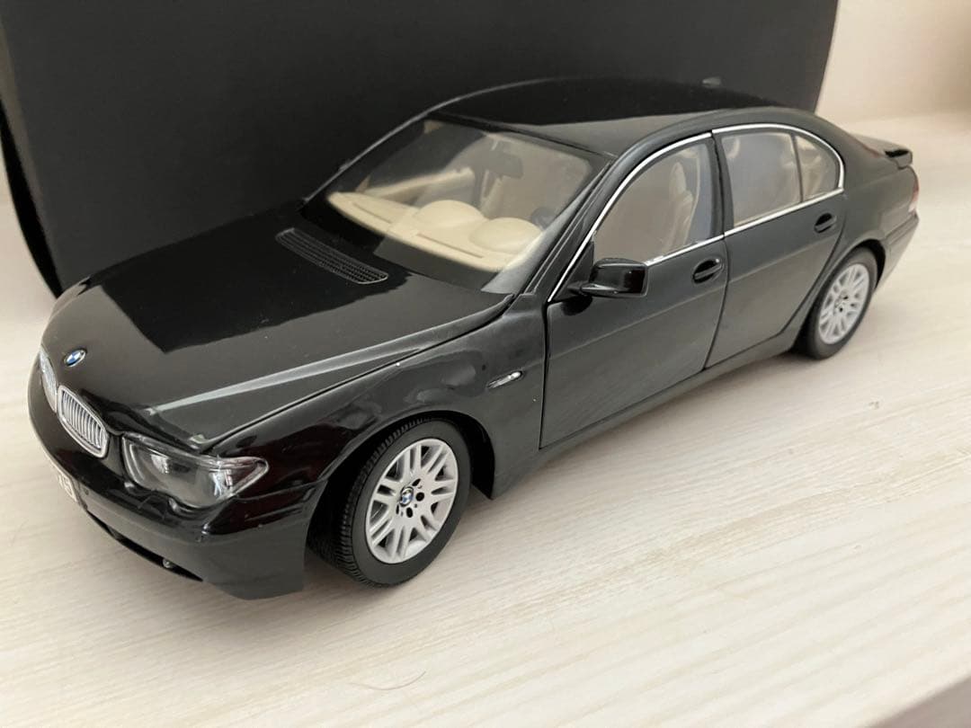 1/18 京商  7 Series 745i