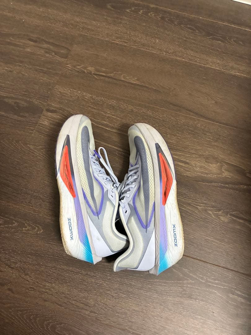 ズームフライ　 ホワイト/パープル/グレー