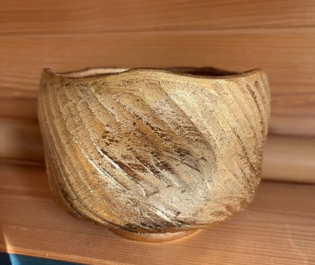 金彩茶碗　陶灼窯　梶原　修　造　金彩捻　茶碗