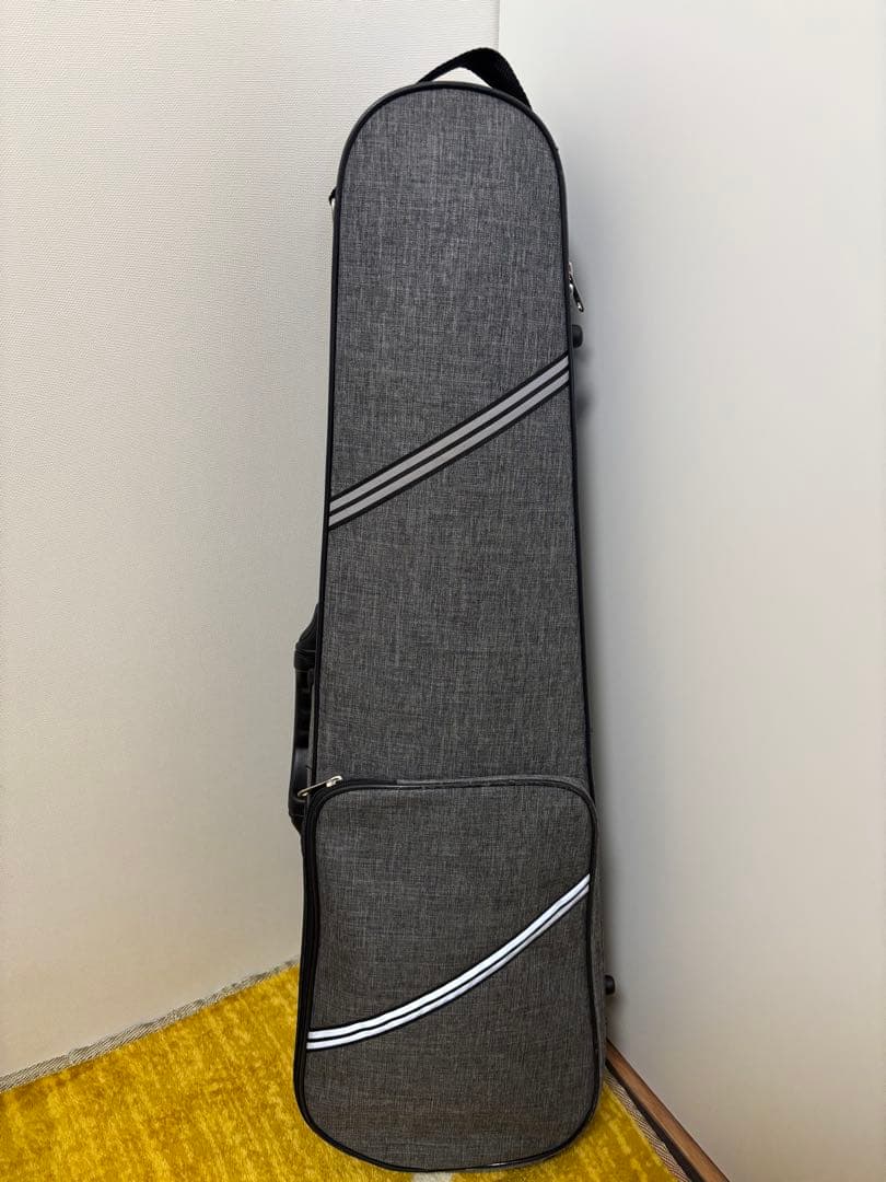 ほぼ新品美品 バイオリン一本体と弓、ハードケース付き