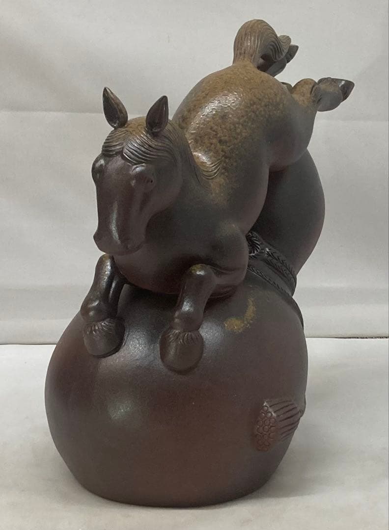 B480b「備前干支置物 午」安土窯　共箱　備前焼　令8年干支　瓢箪から駒