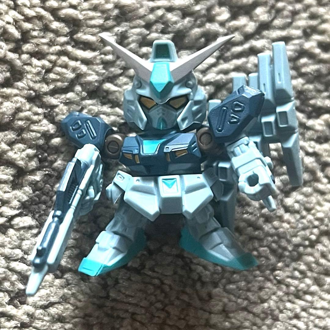 SDガンダムBB戦士　フィギュア　ニューガンダム