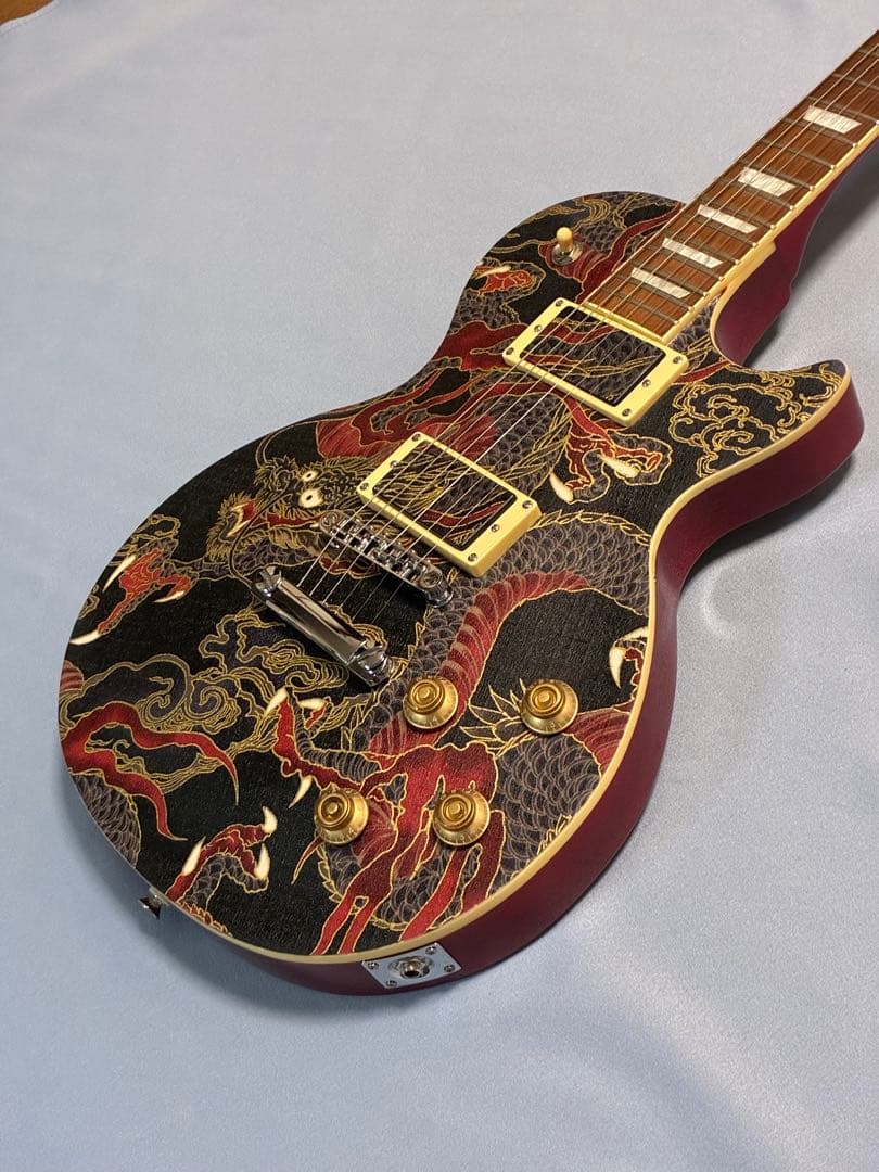 龍柄 レスポールタイプギター