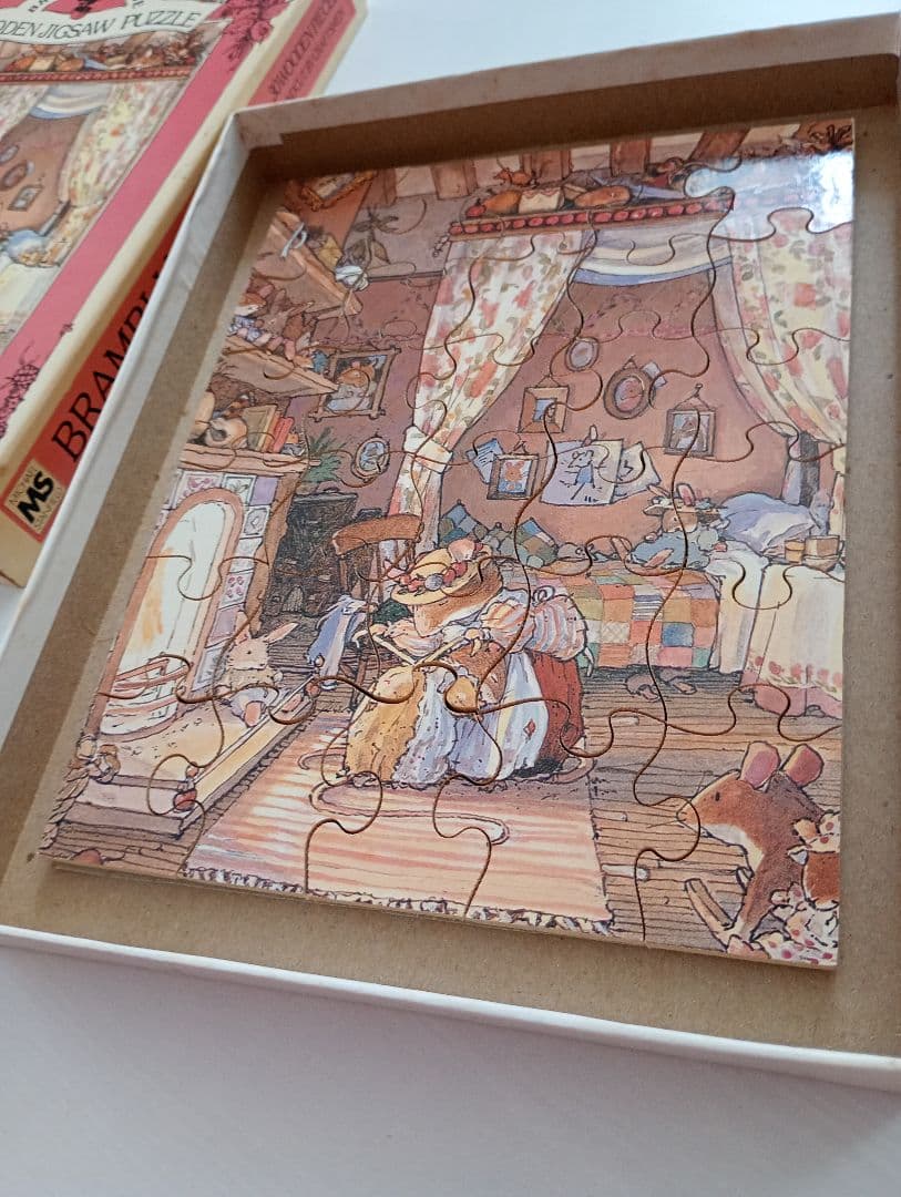 【希少】Brambly Hedge　のばらの村のものがたり　木製ジグゾーパズル