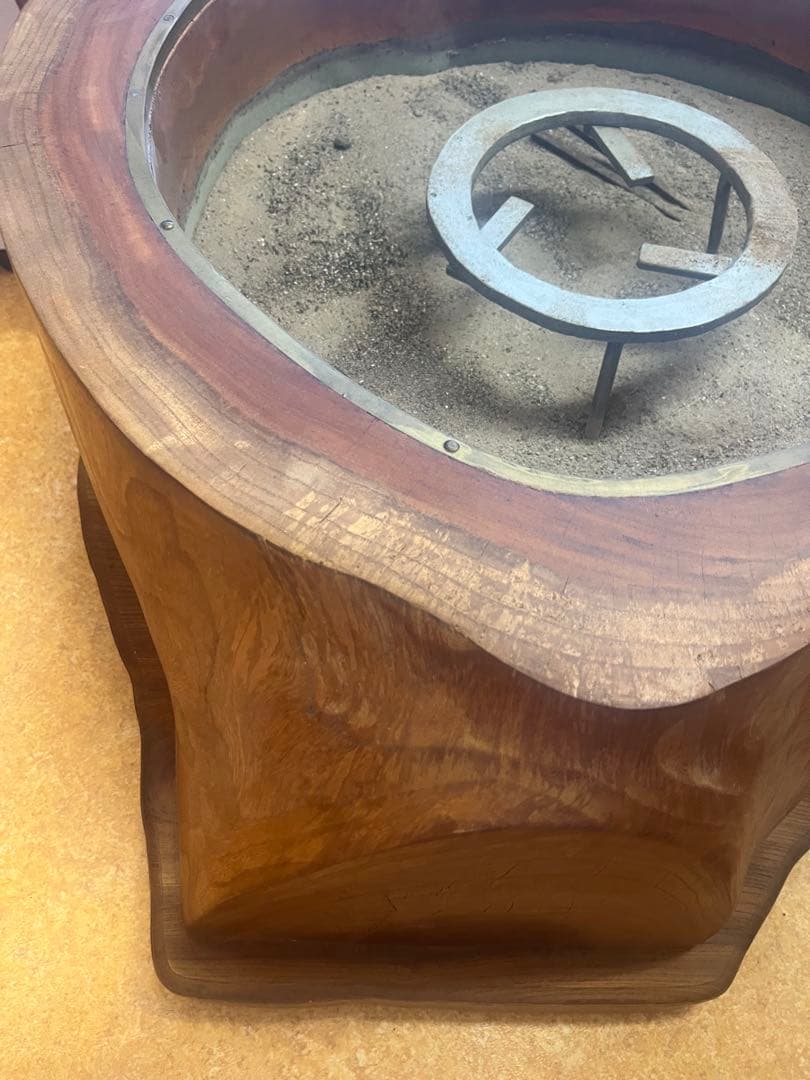 アンティーク　大型　火鉢　昭和レトロ　丸太　くりぬき火鉢　欅　ケヤキ　灰付き