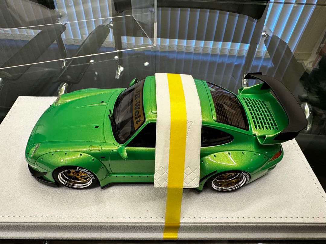 Fuelme RWB993 1/18 プロトタイプ 緑