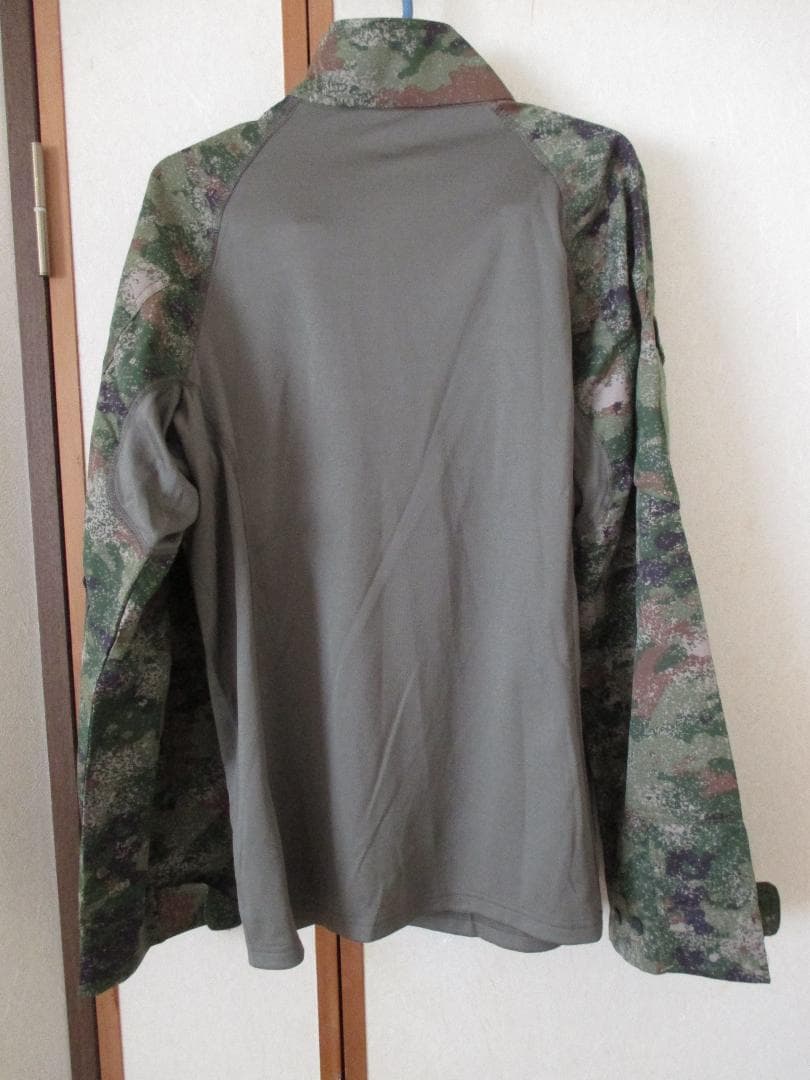 未使用　中国軍　21式　星空迷彩服　サイズM　コンバットシャツ　上下セット　帽子