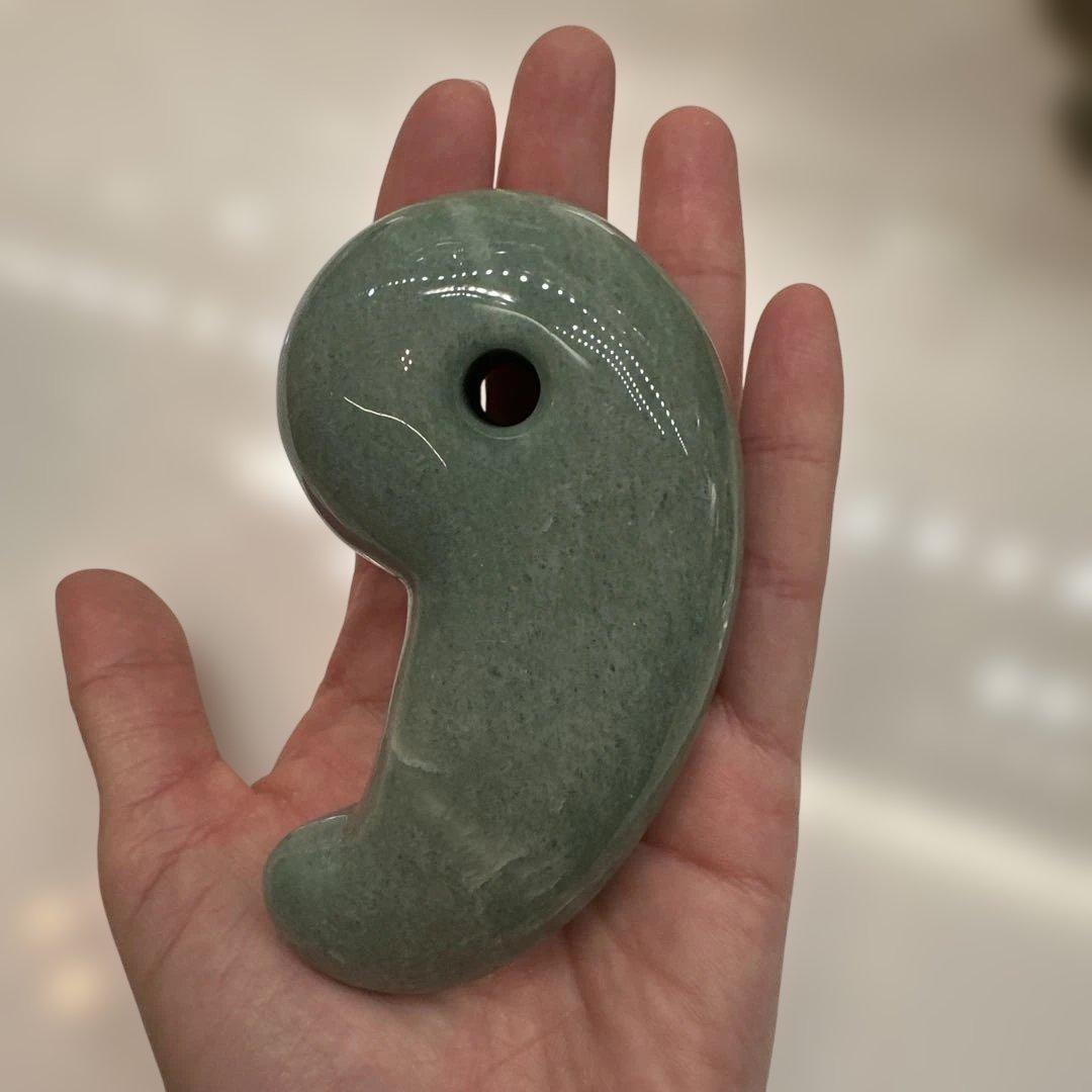 天然石 グリーンアベンチュリン 勾玉 大型 277g