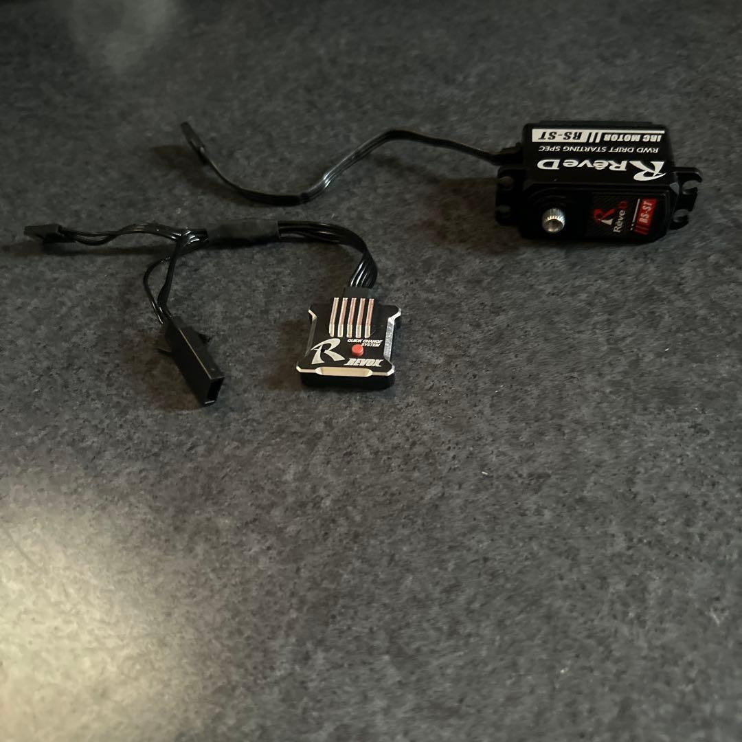 Rave D RSSTサーボ　Revoxジャイロセット