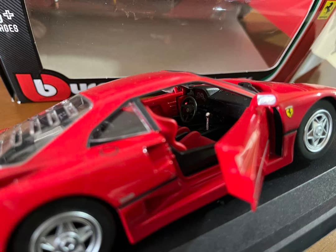 ミニカー1/24Ferrari F40Bburago