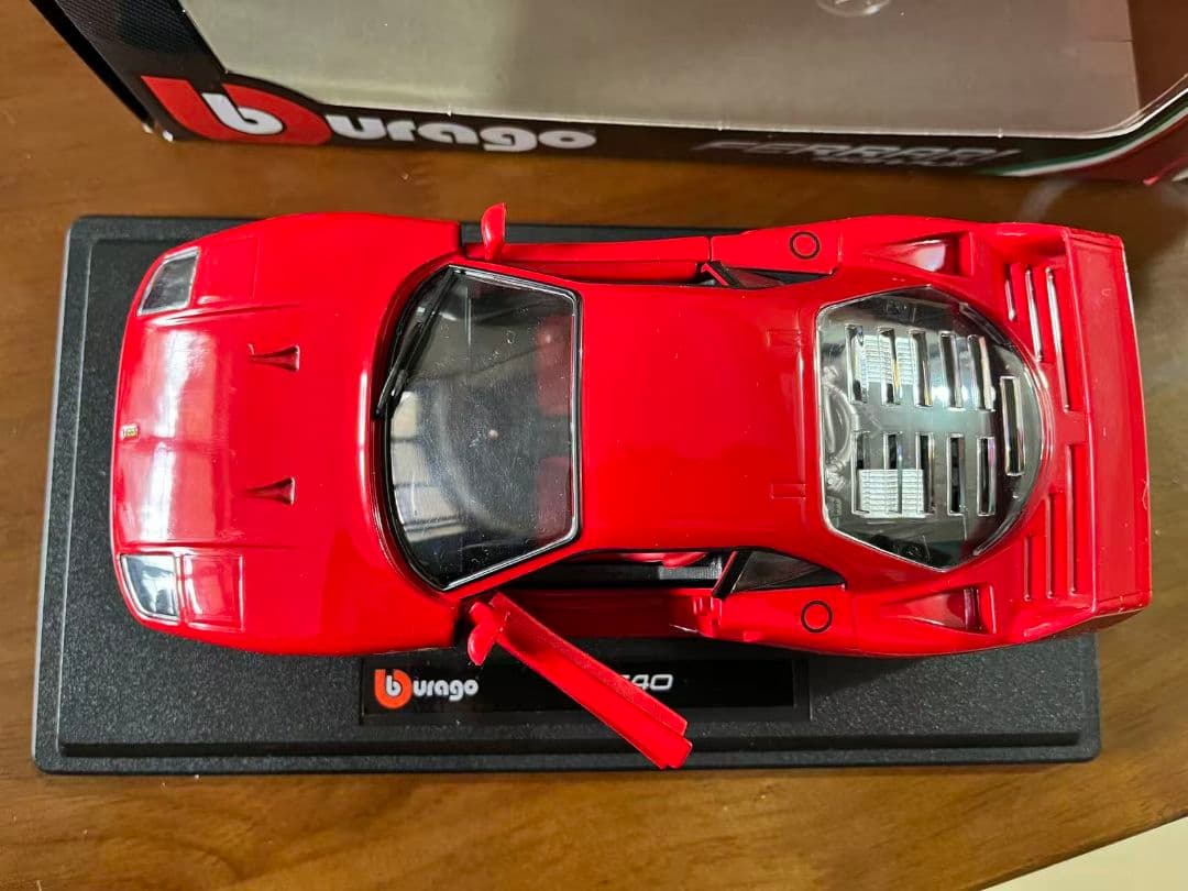 ミニカー1/24Ferrari F40Bburago