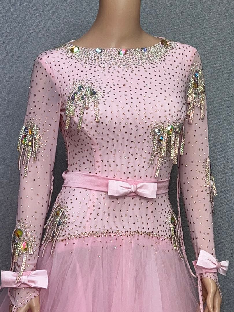 社交ダンスドレス　スタンダード　モダン　　ラテン　新品　Ｍ〜Ｌ　ピンク