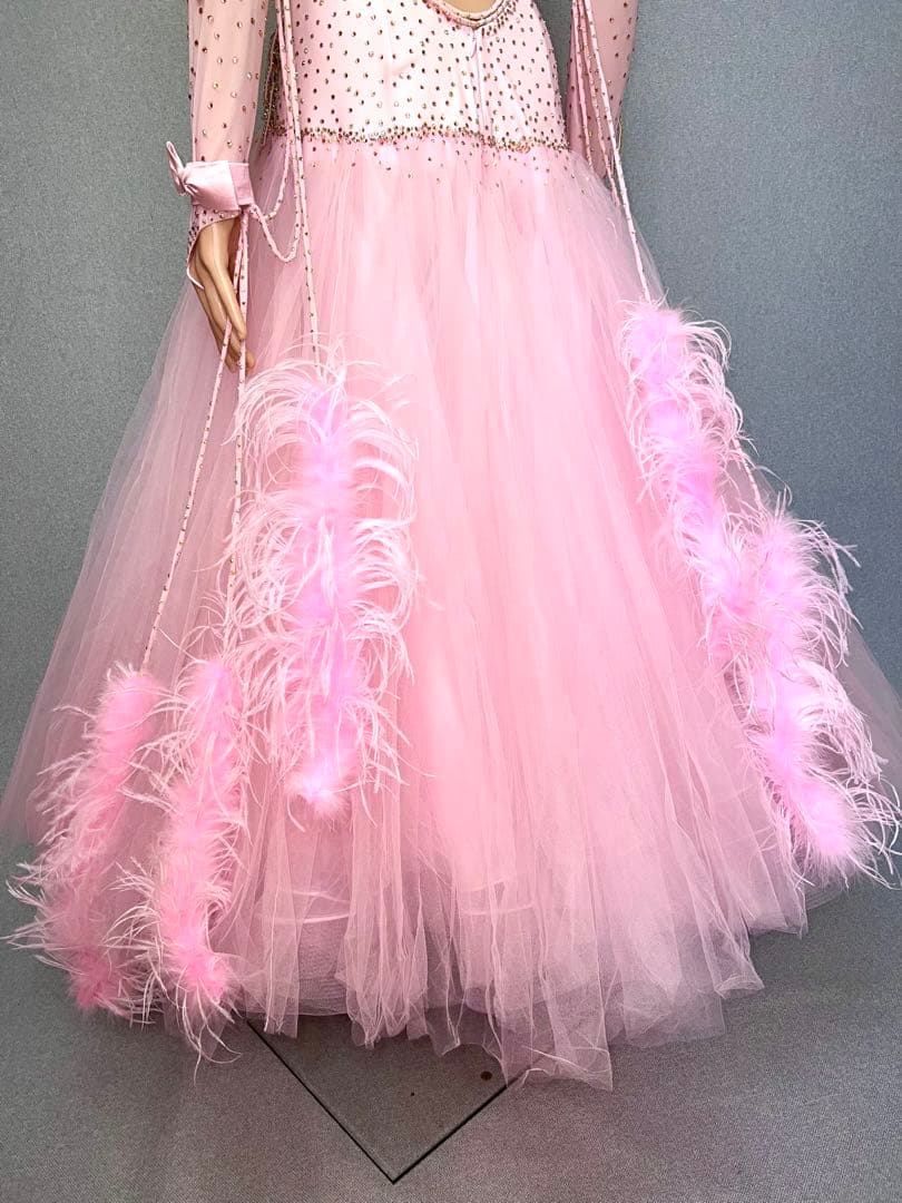 社交ダンスドレス　スタンダード　モダン　　ラテン　新品　Ｍ〜Ｌ　ピンク