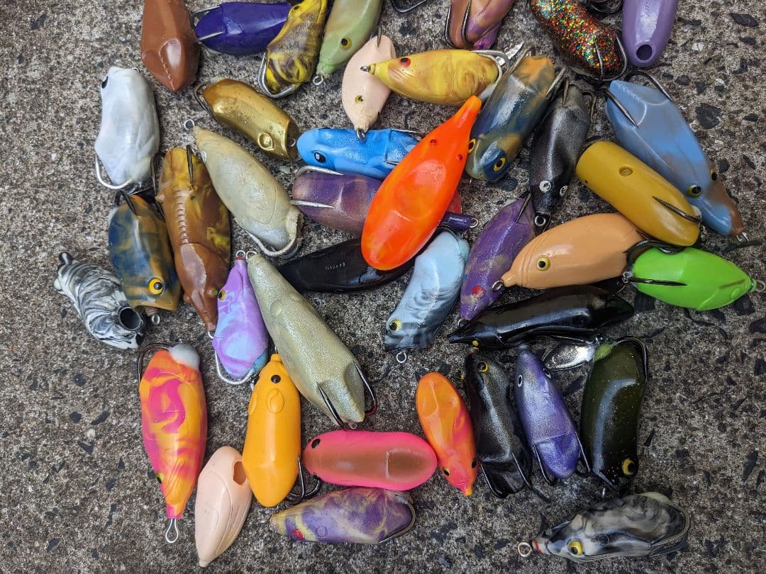 雷魚用フロッグ　大量まとめ売り　傷、汚れ有り