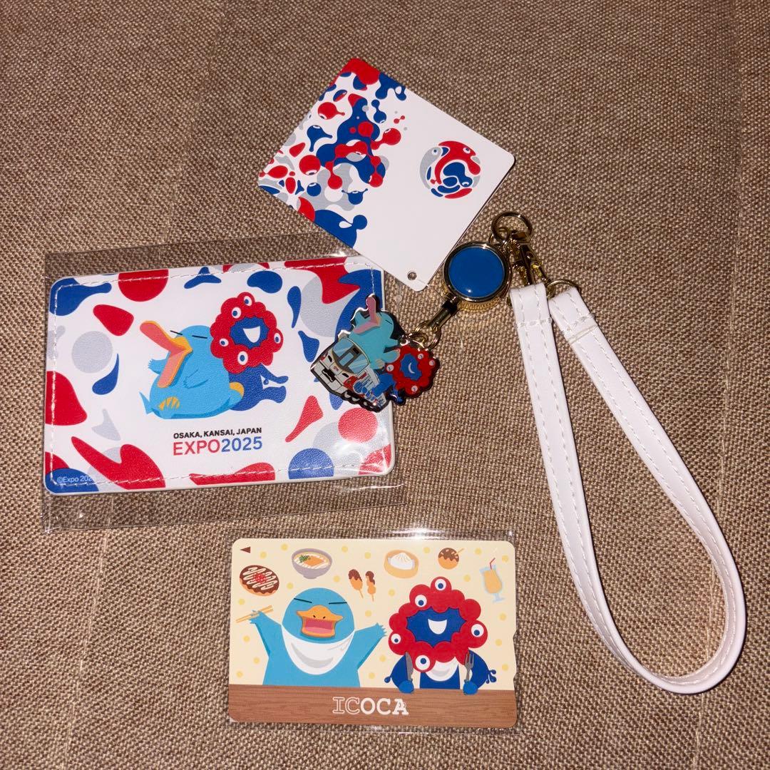 新品ミャクミャクICOCA 合皮パスケース付き