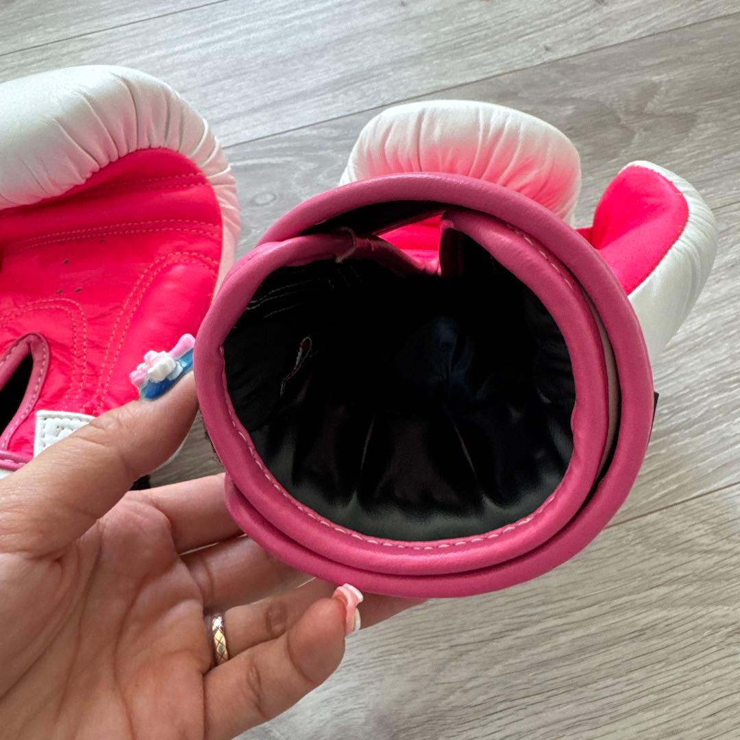 希少！レア！YOKKAO ボクシンググローブ 10oz ホワイト/ピンク