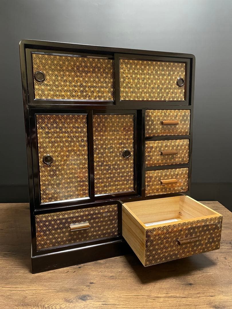 勲六等瑞宝章受章　露木清次創作　箱根寄木細工　小箪笥　伝統工芸品