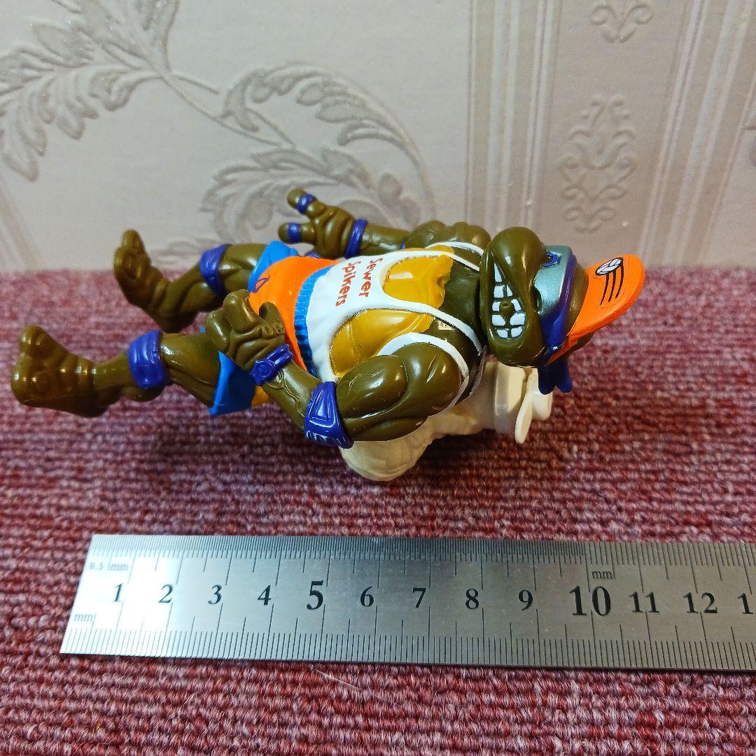 ミュータント タートルズ、スエァ －スピッティング タートルズ3体セット