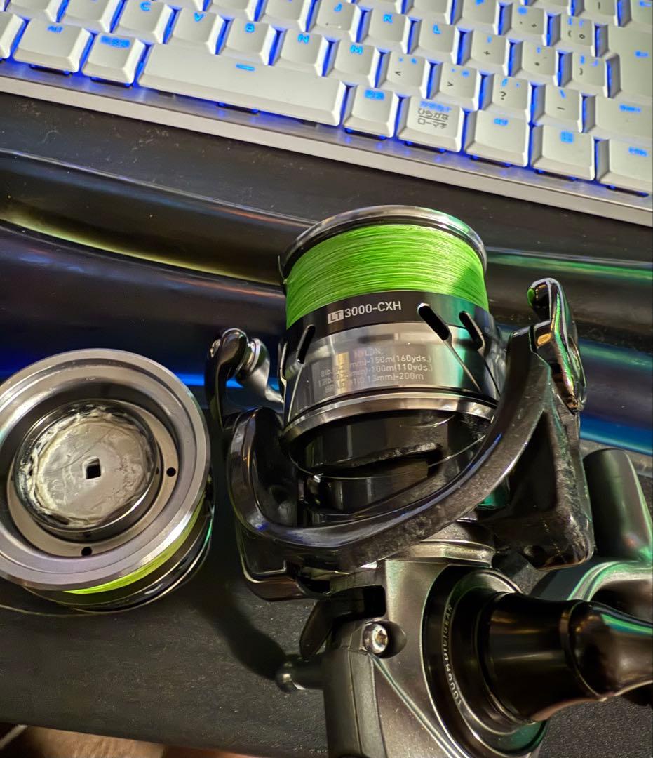 LT 3000-CXH 18カルディア　替スプール付き