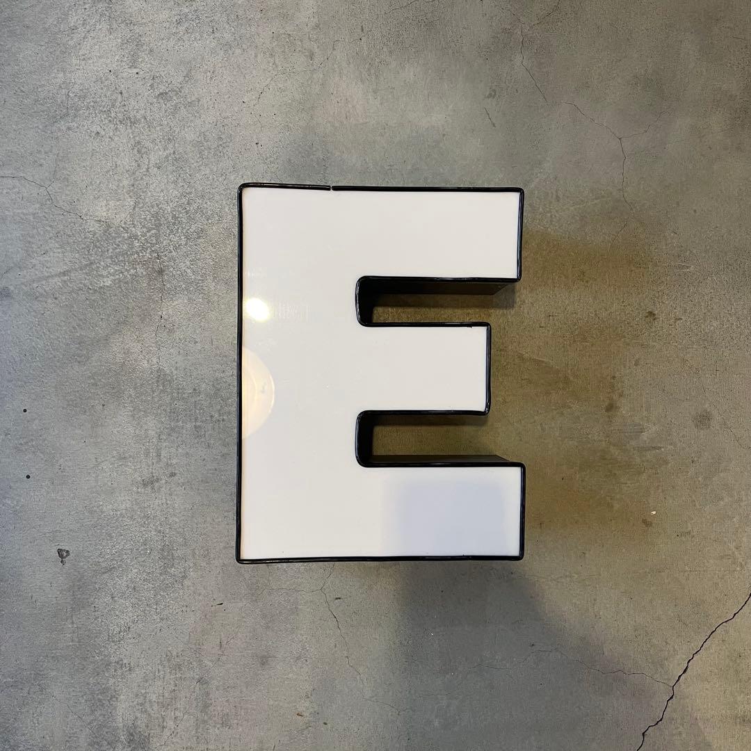 E 看板 アルファベット レターサイン 文字 アメリカ ビンテージ アンティーク