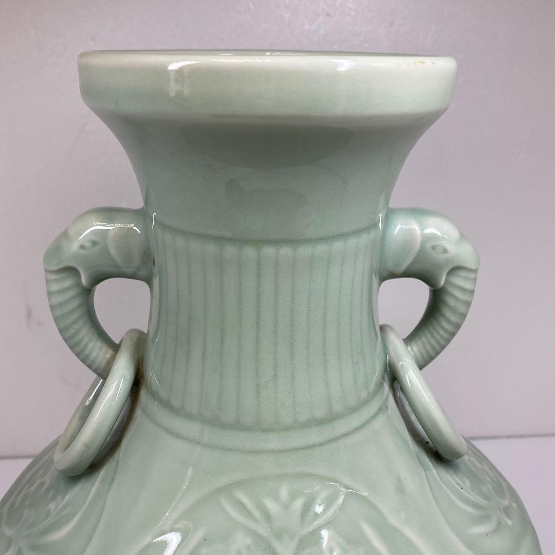 中国　竜泉窯　青磁花瓶　高さ約38㎝　タコヒ　東さ7-0302④