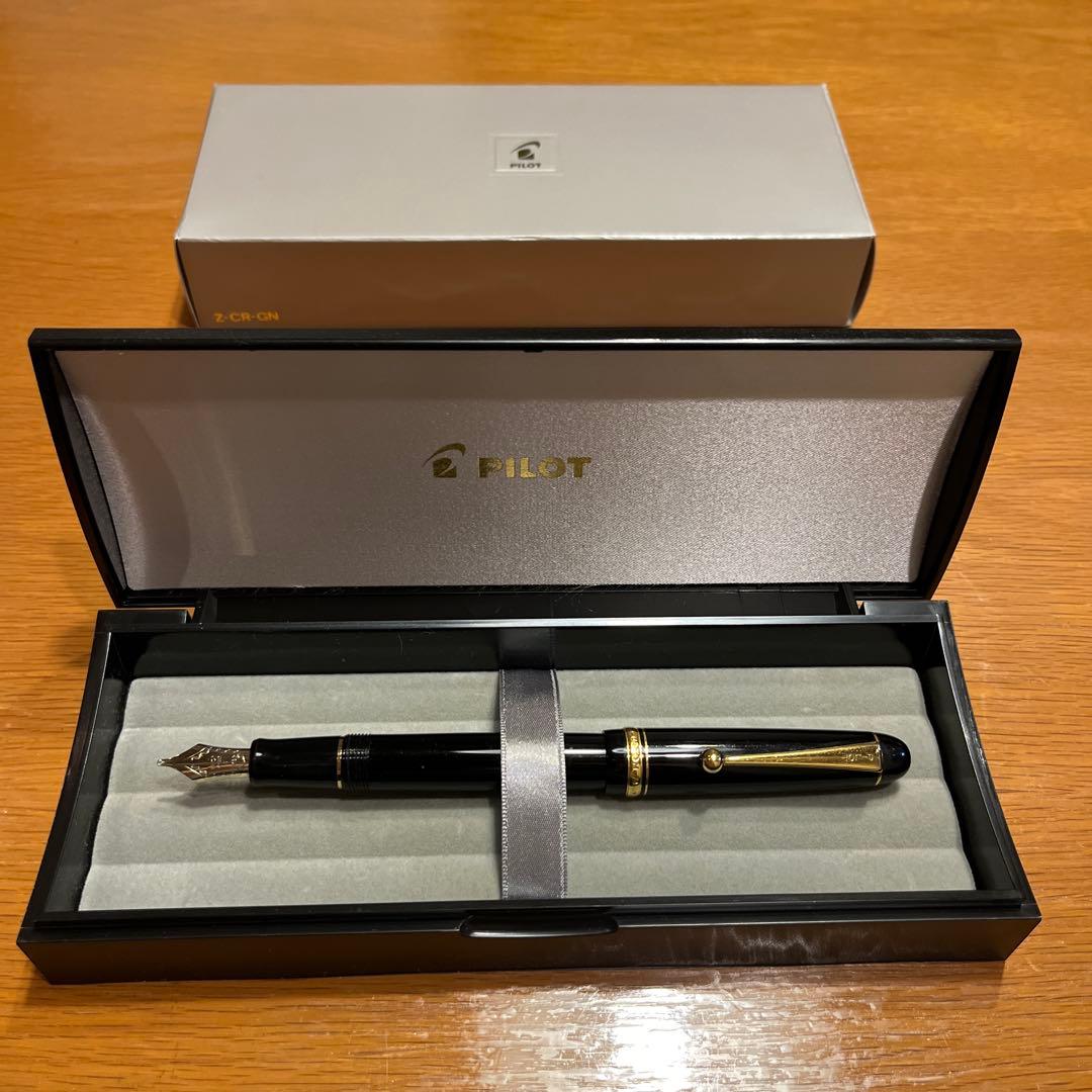 PILOT 万年筆 黒 CUSTOM 74 14K ゴールド　MS