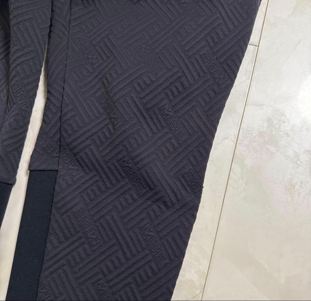 マスターバニー　ズボンジョガーパンツ総柄