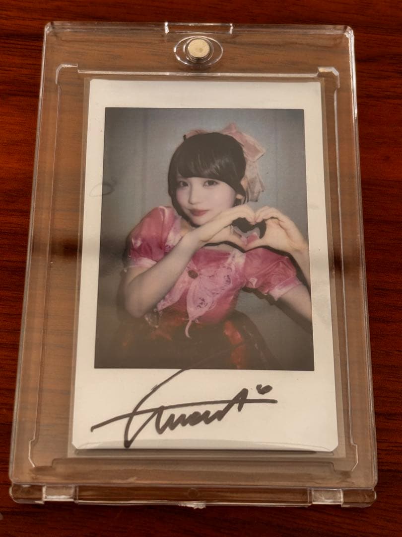 ファントムシータ　もな　直筆サイン入りチェキ