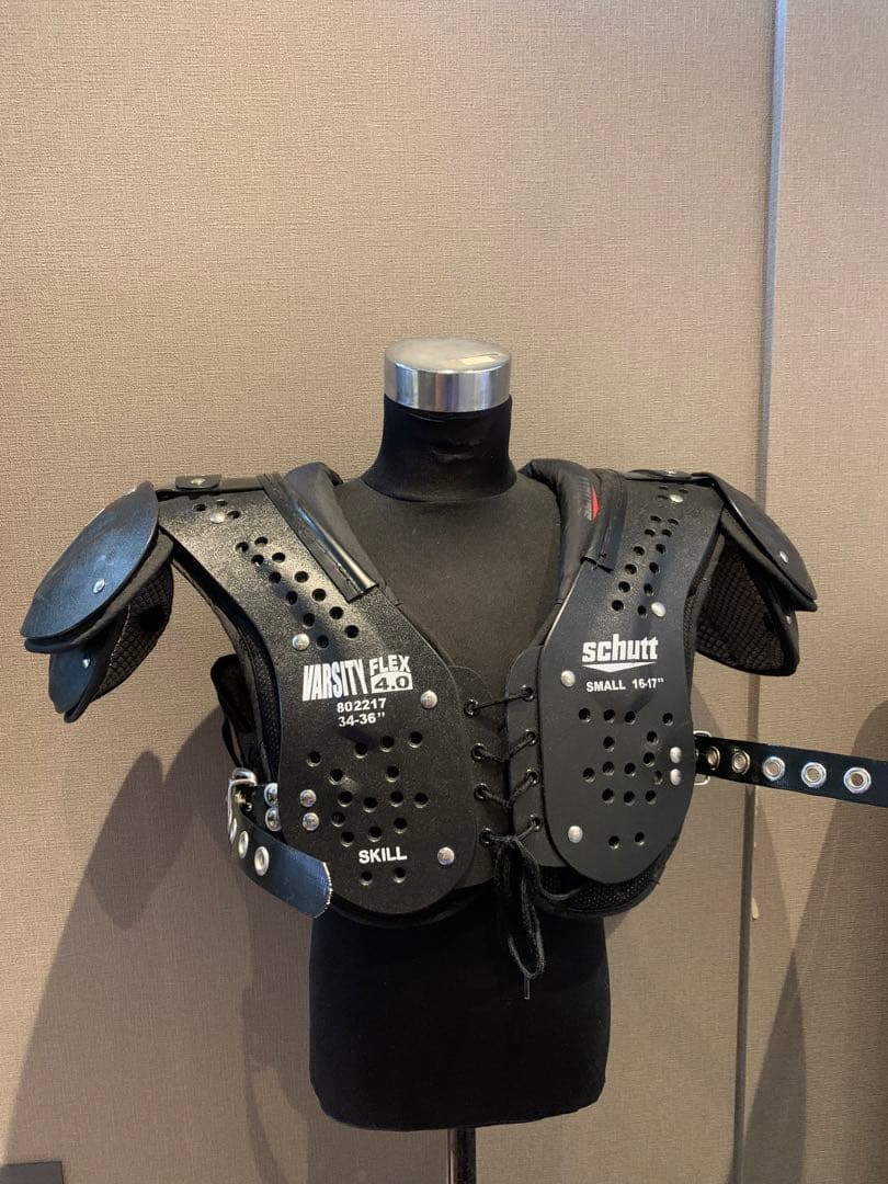 Schutt Varsity Flex 4.0 ショルダーパッド 小サイズ