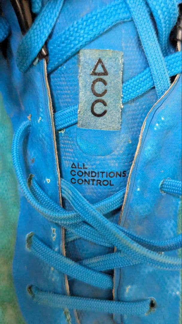 ナイキ　NIKE ハイパーヴェノム ファントム HG-E　サッカースパイク