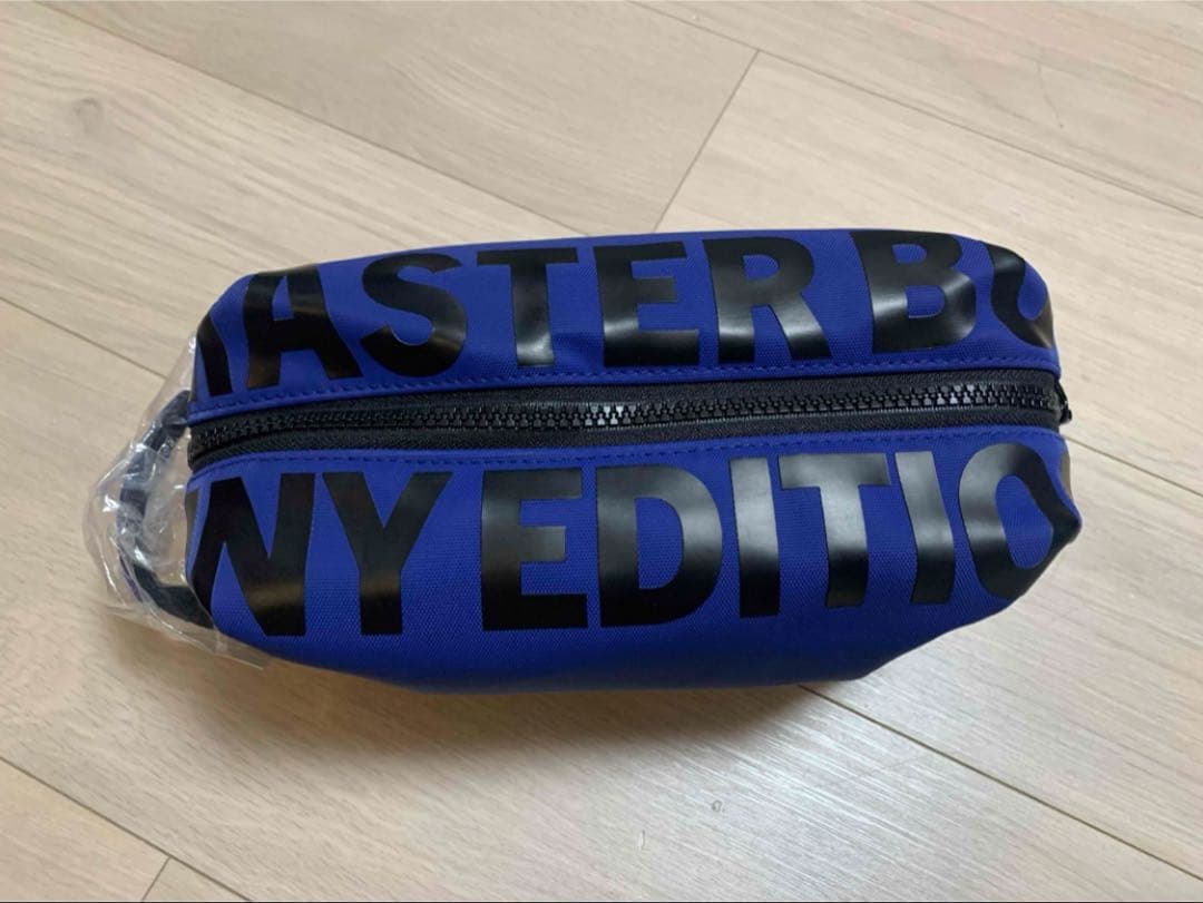 【新品未使用】マスターバニーエディション　ファスナーロゴ カートポーチ