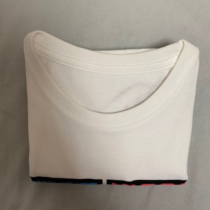 AAA直筆サイン入りツアーTシャツ