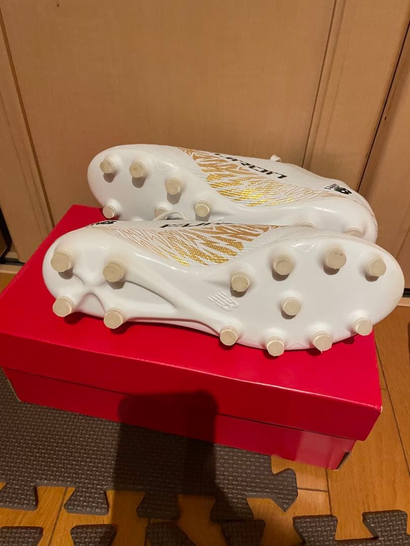 シューズ New Balance FuronV8 HG 26.5cm