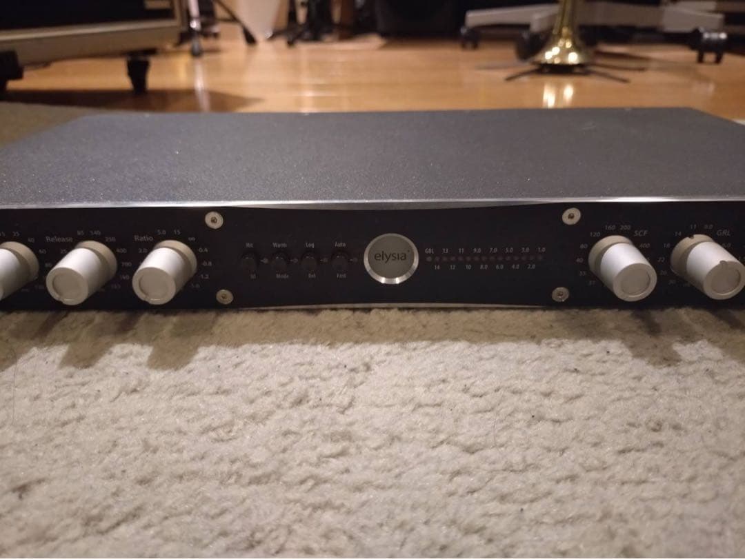 mike様用　elysia expressor コンプレッサー