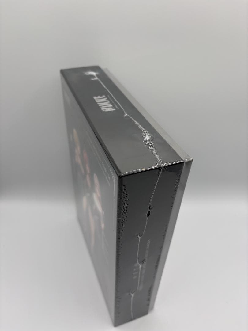 勝利の女神NIKKE 公式 アンソロジー ファンブック 特装版 パッケージ 韓国