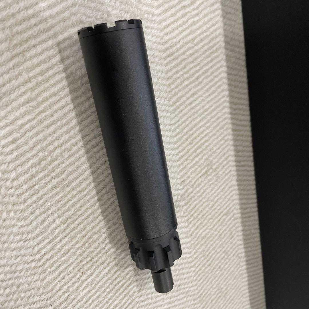 【美品】東京マルイ MP7A1 ガスブロ マガジン2本+サプレッサー/スコープ付