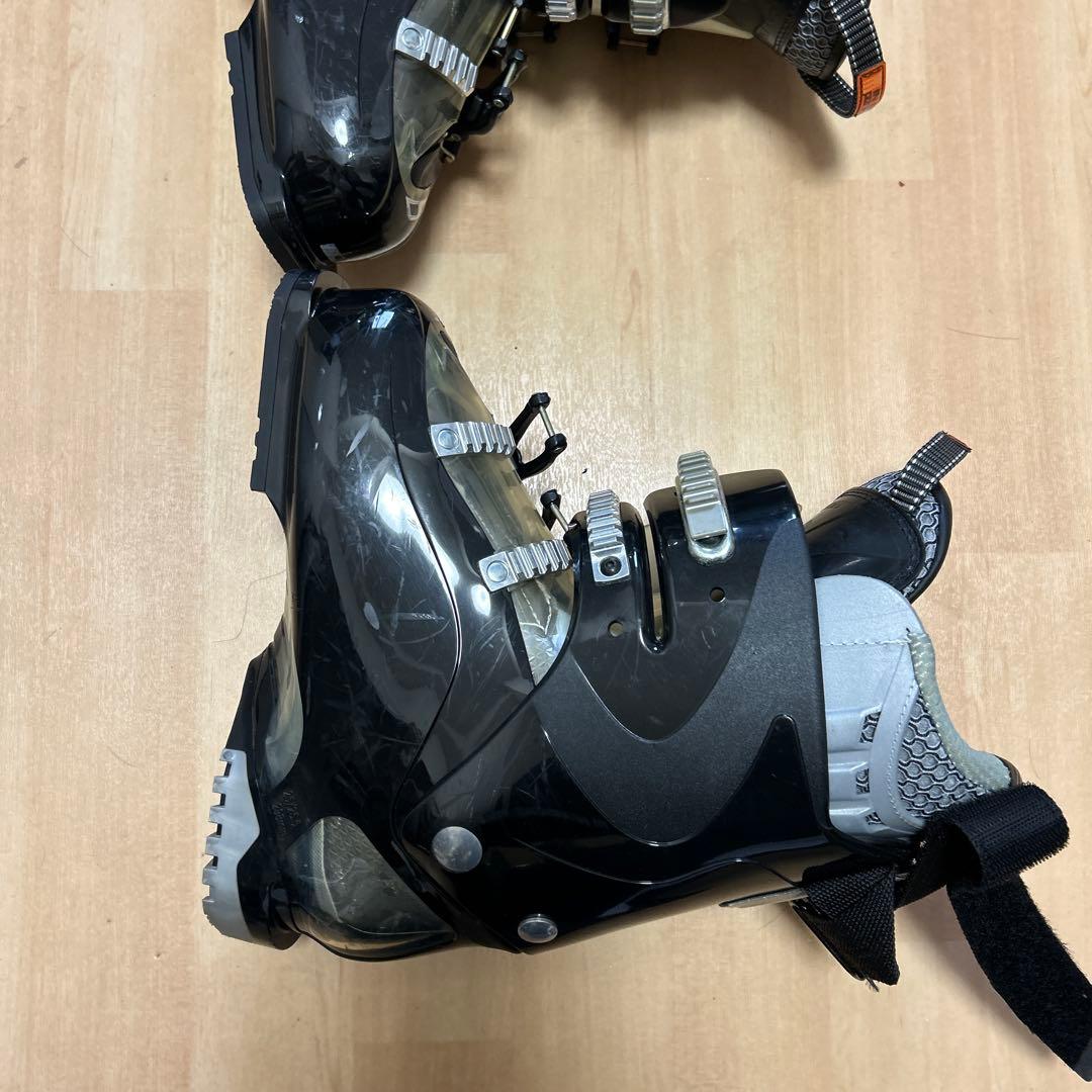 スキー用ブーツ　サロモン