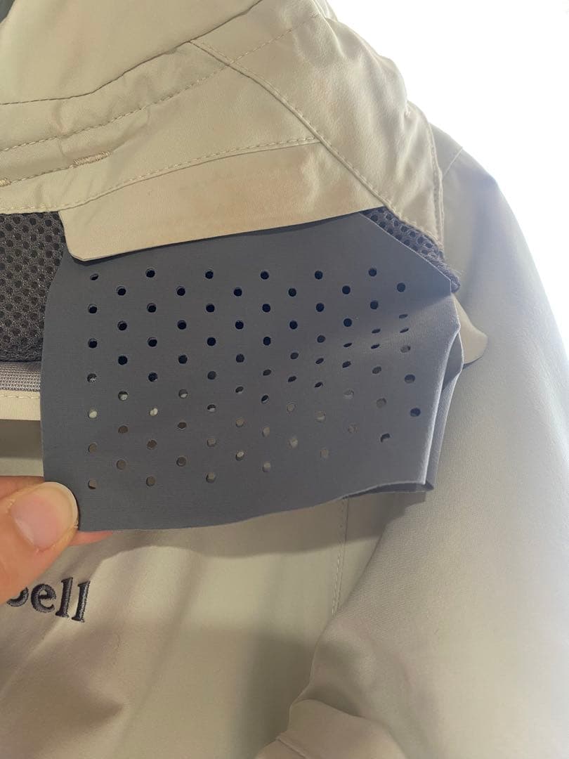 モンベル　ストームパーカSサイズ　アイボリー