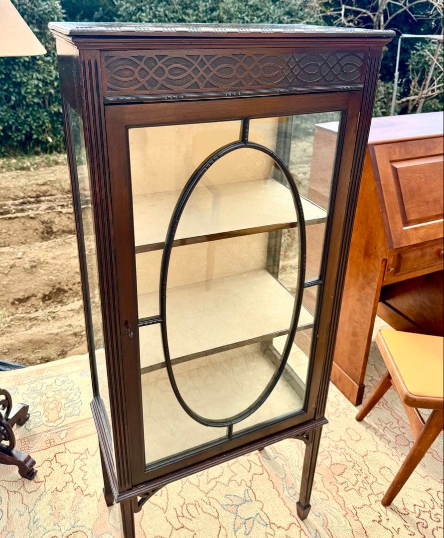 英国アンティーク 小ぶりガラスキャビネット 飾り棚